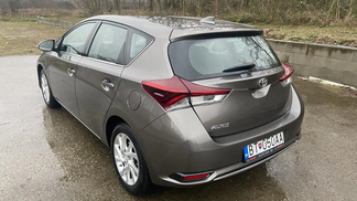 Lízing Hatchback Toyota Auris 2018