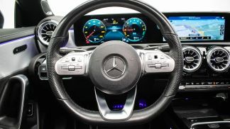 Lízing Sedan MERCEDES CLA 250 2021