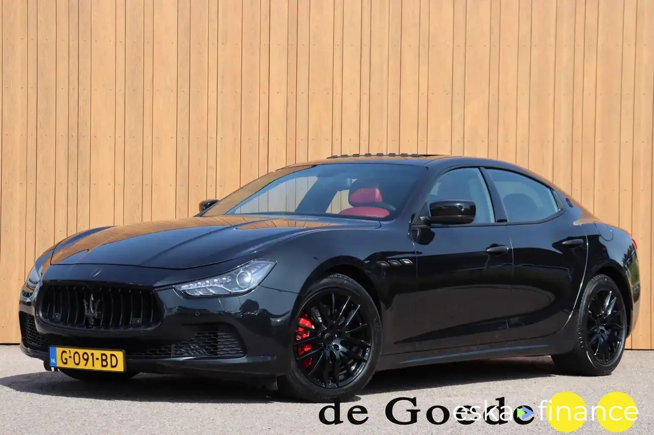 Lízing Sedan Maserati Ghibli 2016
