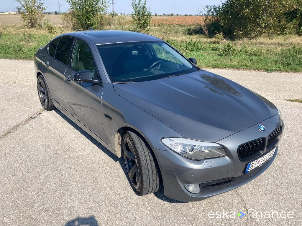 Lízing Sedan BMW 530D 2013