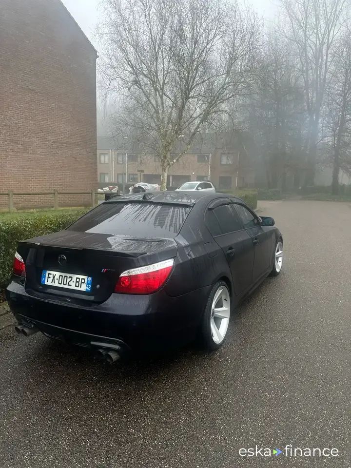 Lízing Sedan BMW 525 2025