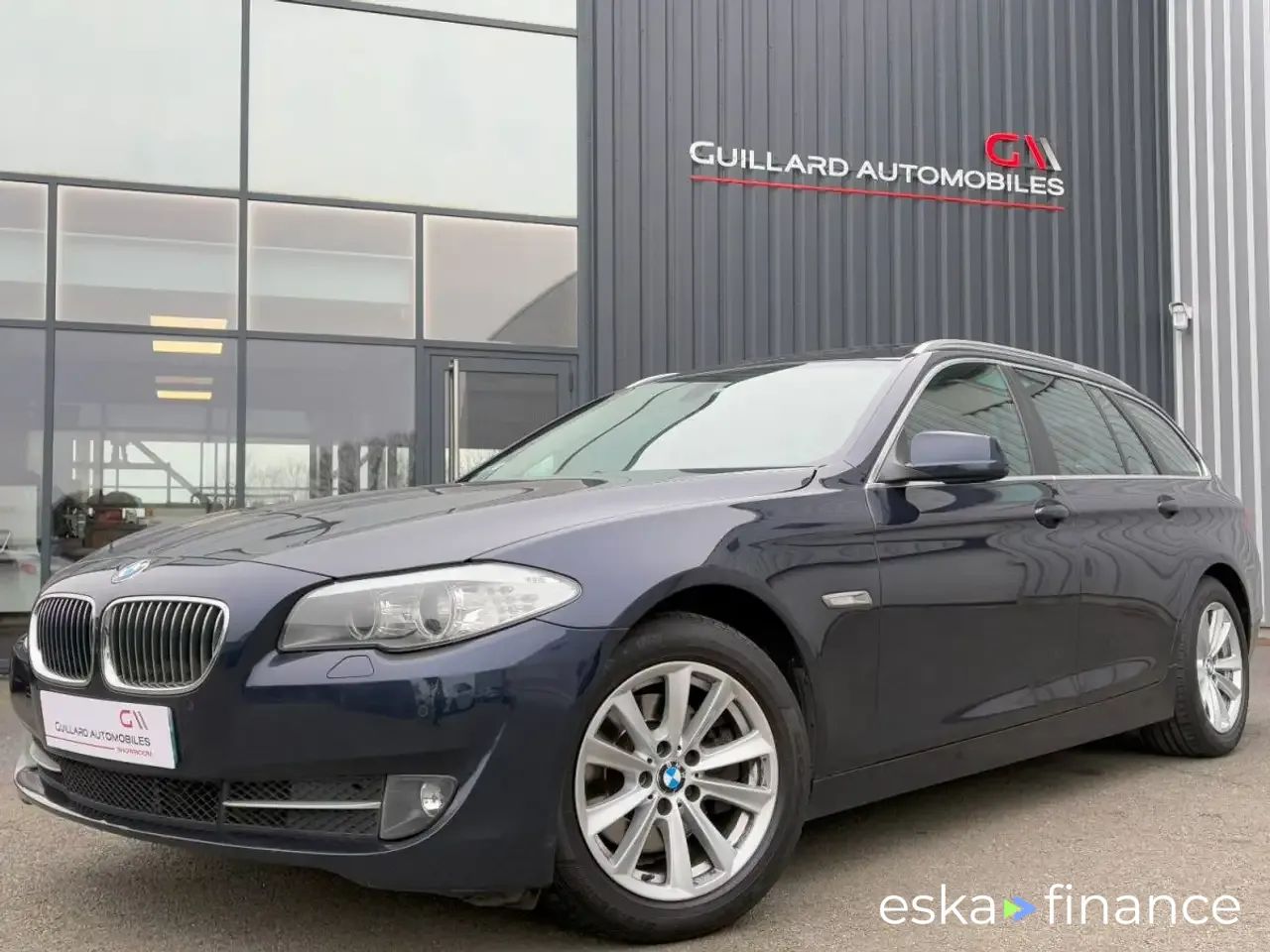 Finansowanie Wóz BMW 520 2011