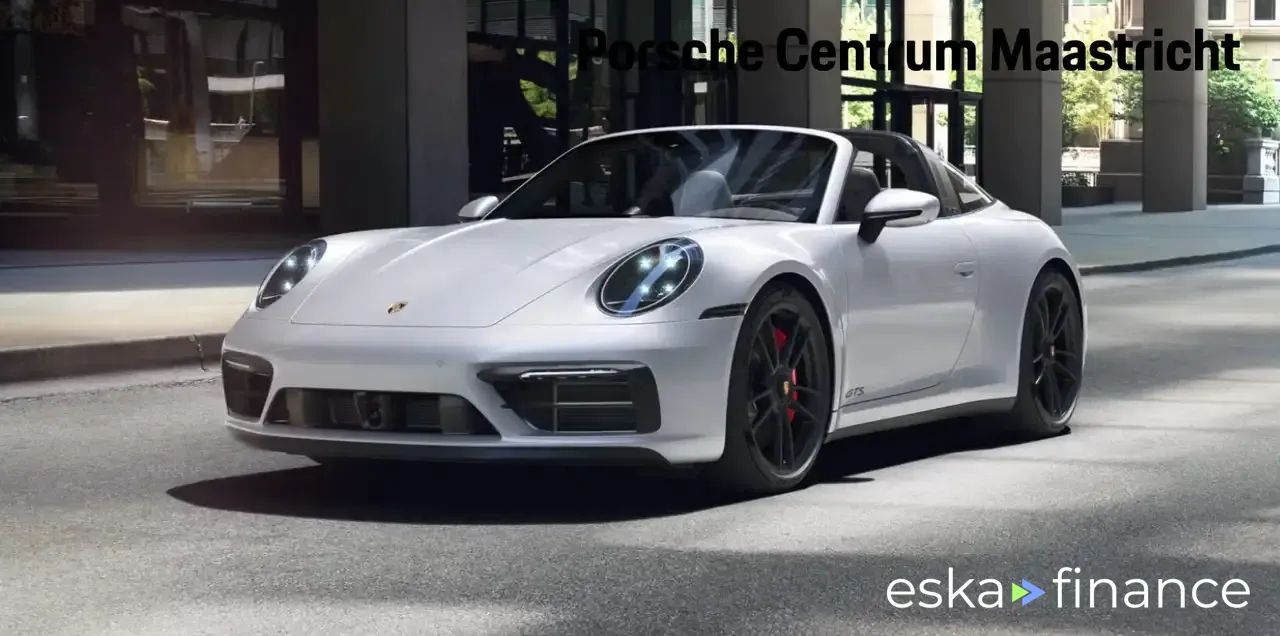 Lízing Kabriolet Porsche 992 2023