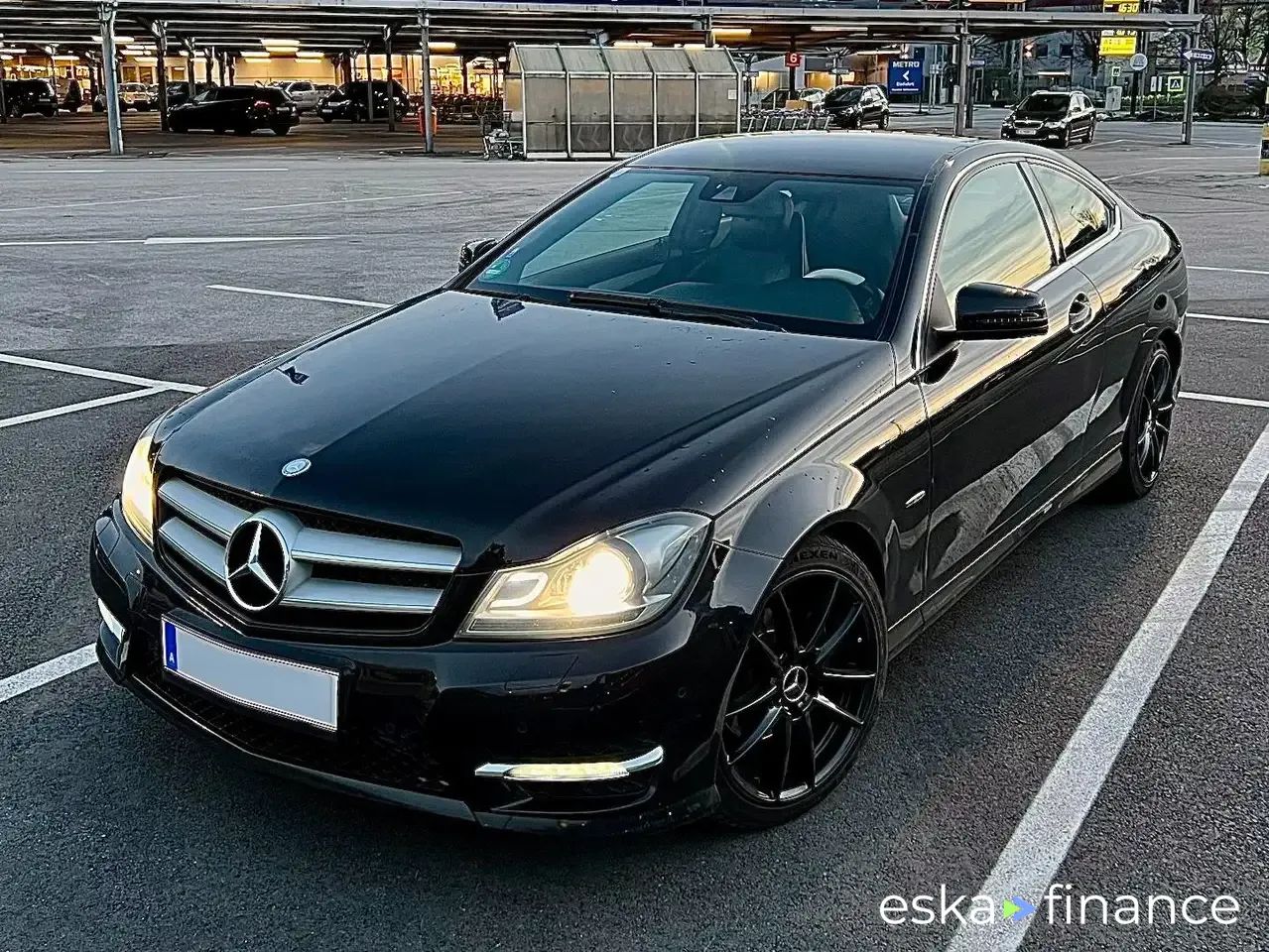 Lízing Kupé MERCEDES C 250 2011