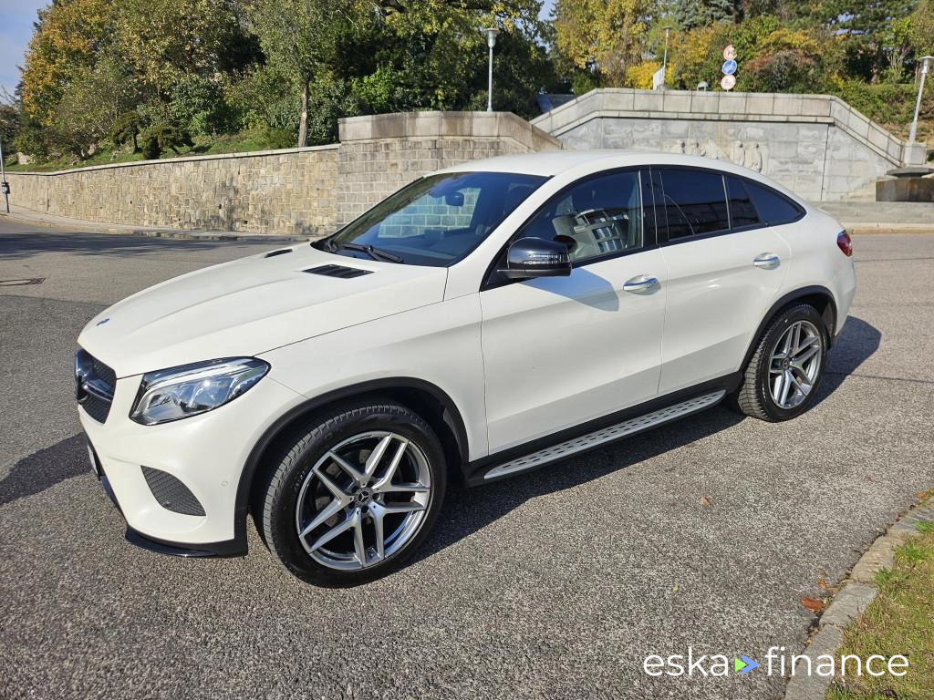 Finansowanie SUV MERCEDES GLE KUPÉ 2017
