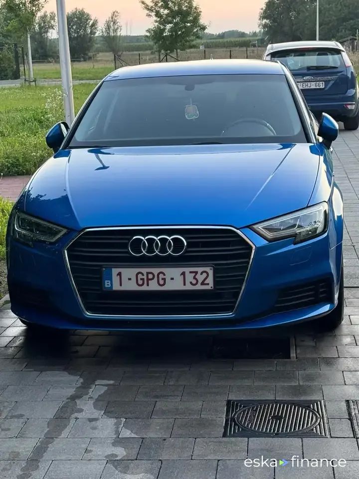 Lízing Hatchback Audi A3 2018