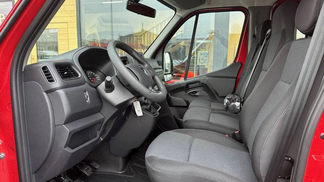 Leasing Open with sideboards Renault Master 2023