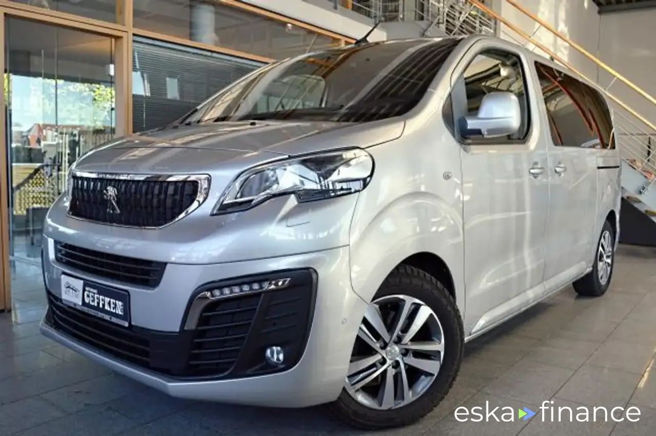 Finansowanie Transport pasażerów Peugeot Traveller 2019