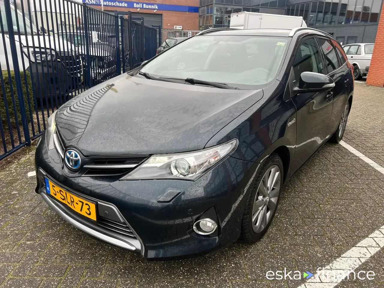 Finansowanie Wóz Toyota Auris 2013