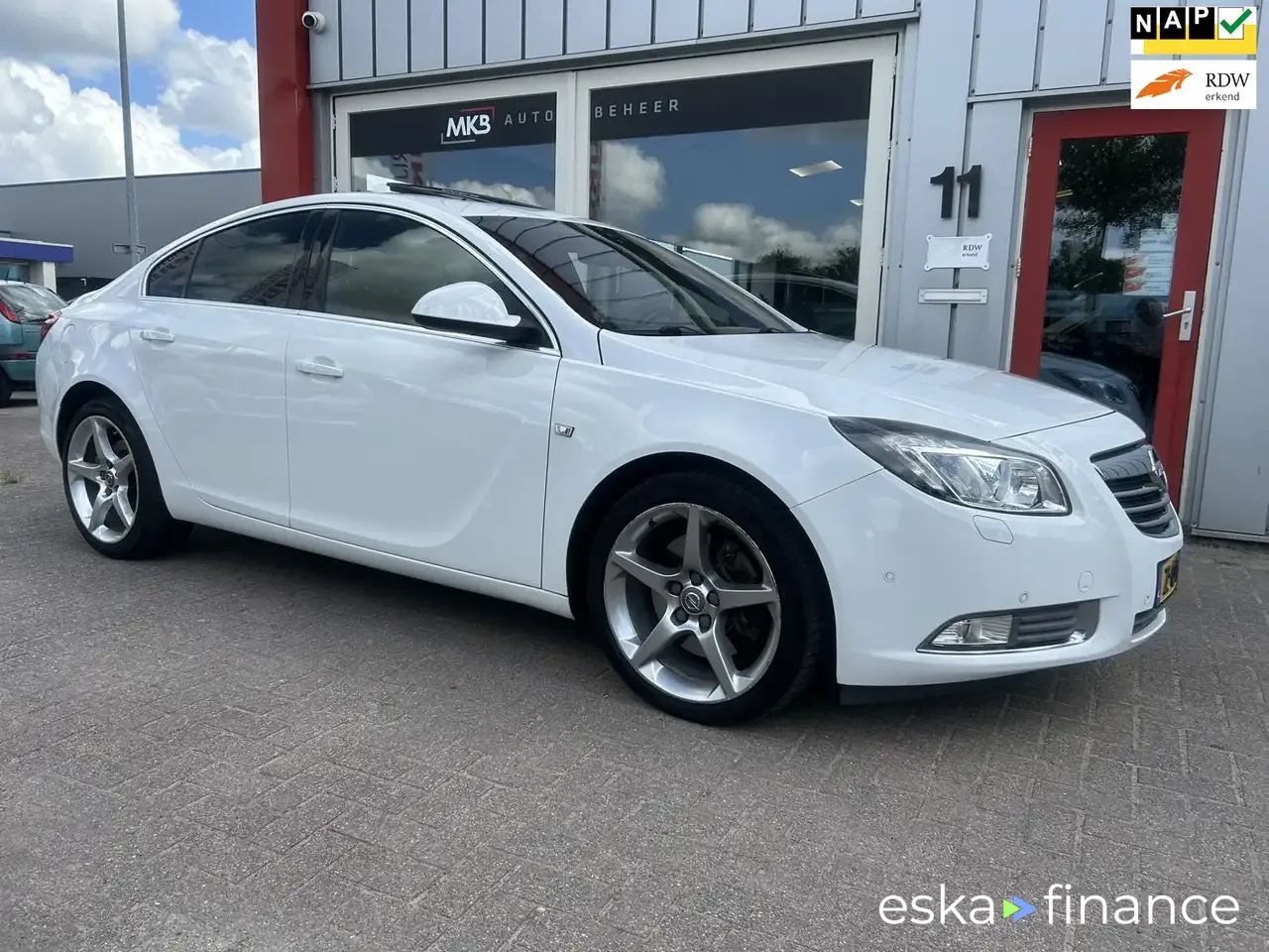 Lízing Sedan Opel Insignia 2011