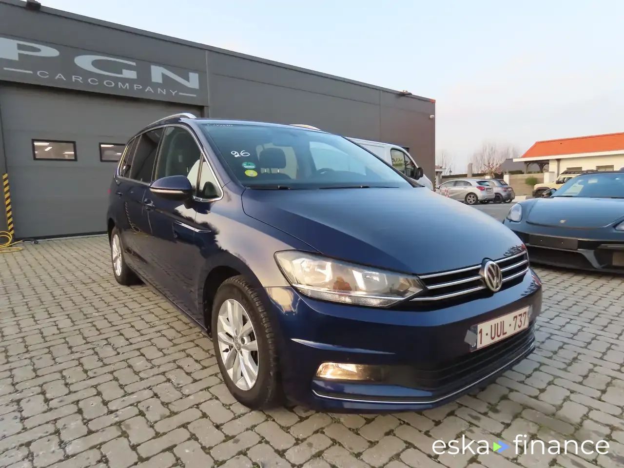 Leasing Hatchback Volkswagen Touran 2018