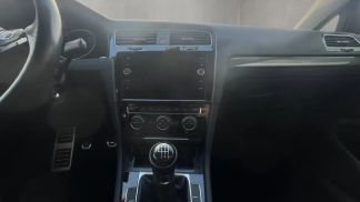 Financování Sedan Volkswagen Golf 2018