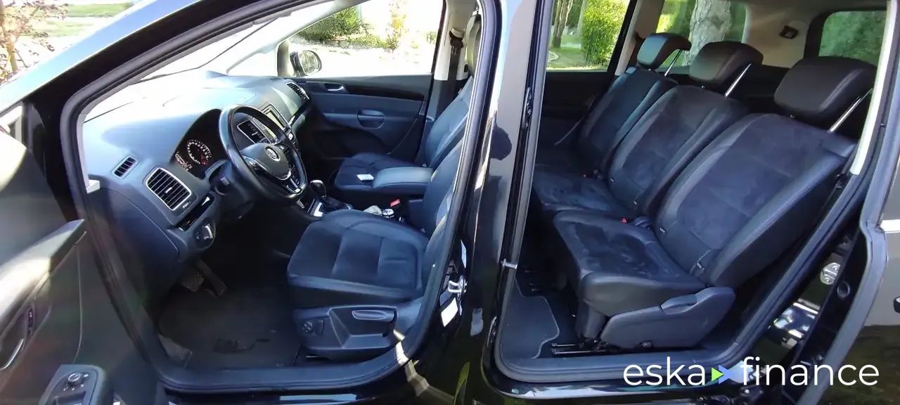 Lízing Hatchback Volkswagen Sharan 2016