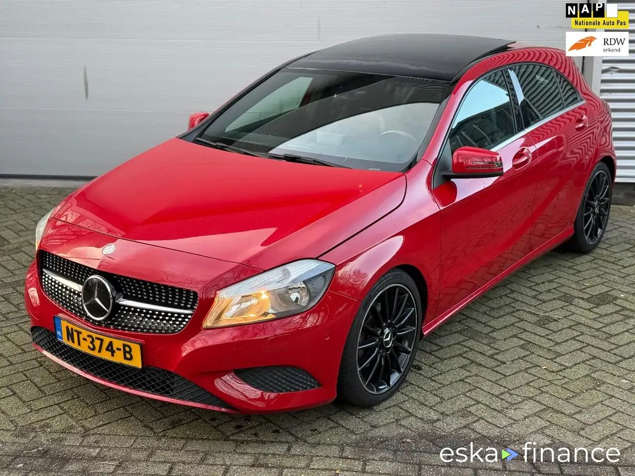 Finansowanie Hatchback MERCEDES A 180 2014