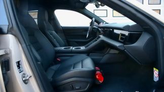 Lízing Kombi Porsche Taycan 2022