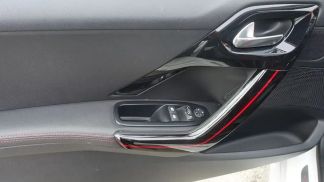 Lízing Hatchback Peugeot 208 2017