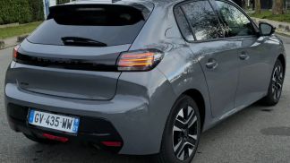 Leasing Sedan Peugeot 208 2023