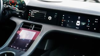 Lízing Sedan Porsche Taycan 2021