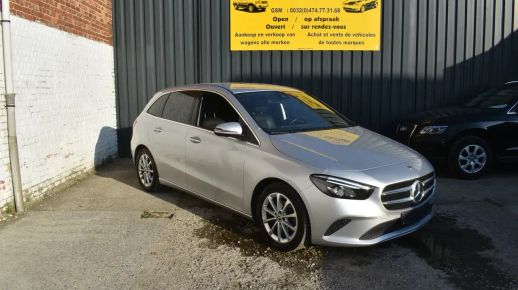 MERCEDES B 180 2019