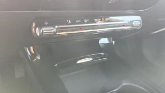 Lízing Hatchback MERCEDES A 180 2024