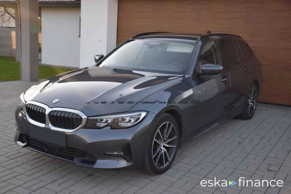 Lízing Kombi BMW RAD 3 2020