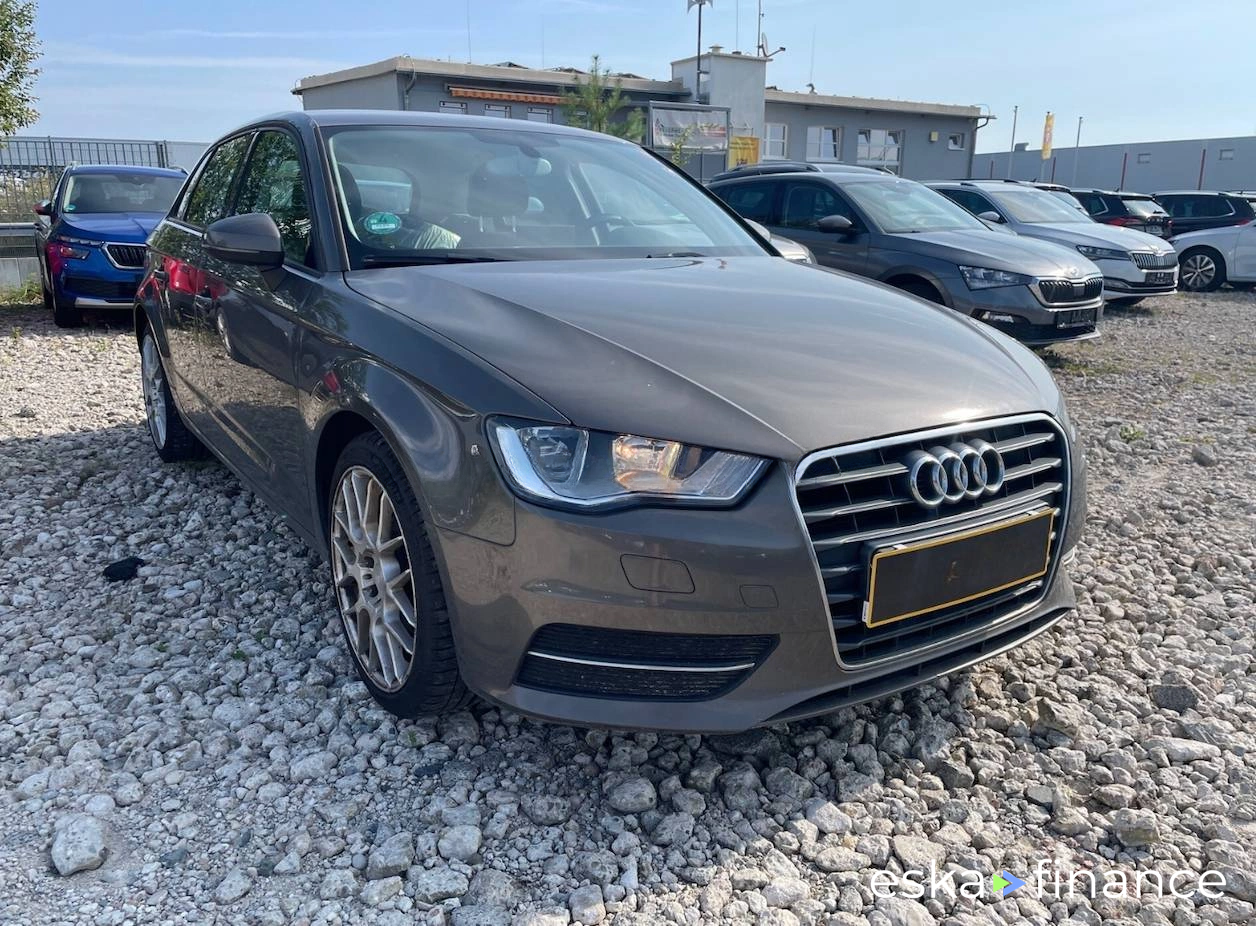 Leasing Sedan Audi A3 2013