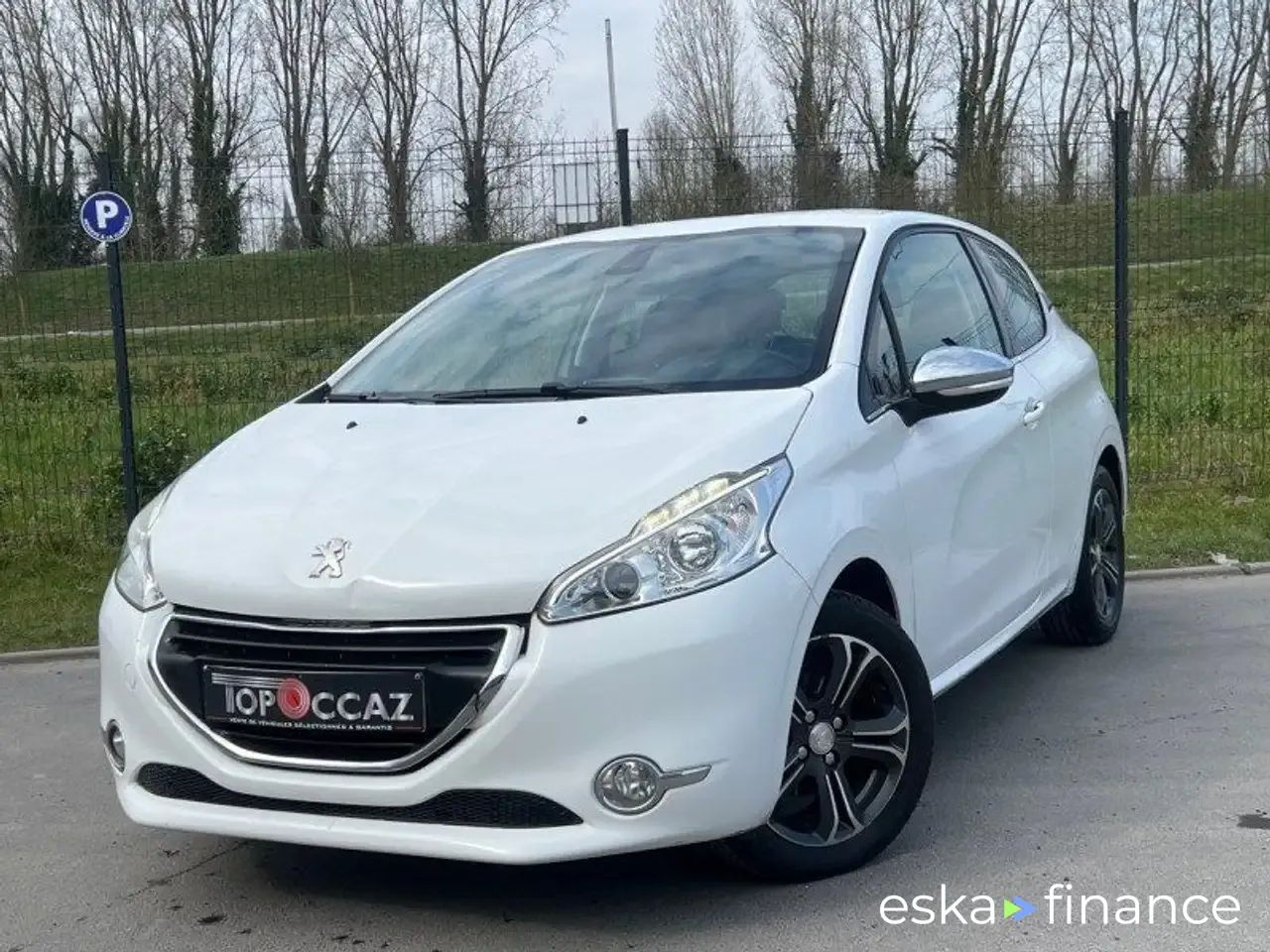 Leasing Hatchback Peugeot 208 2014