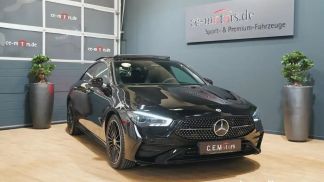 Lízing Sedan MERCEDES CLA 200 2023