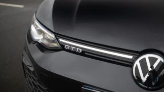 Leasing Sedan Volkswagen Golf 2023