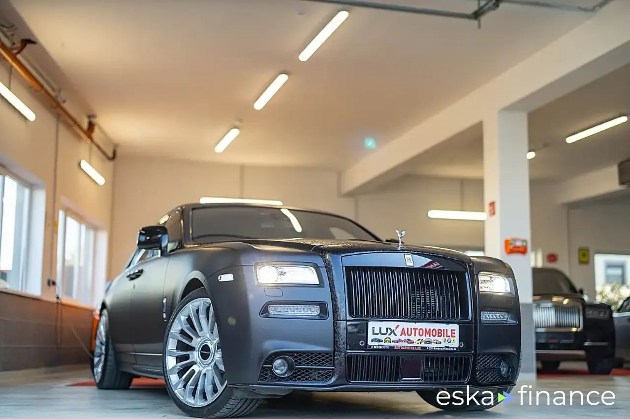 Lízing Sedan Rolls-Royce Ghost 2011
