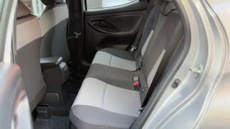 Lízing Sedan Toyota Yaris 2021