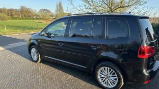 Financování Hatchback Volkswagen Touran 2015