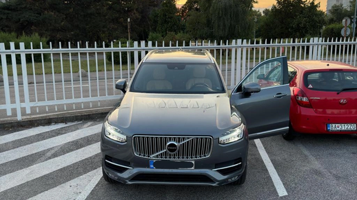 Volvo XC90 2019