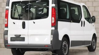 Lízing Hatchback Opel Vivaro 2013