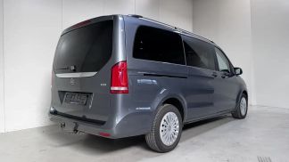 Lízing Hatchback MERCEDES V 220 2015