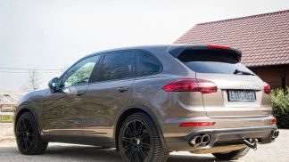 Financování SUV Porsche Cayenne 2015