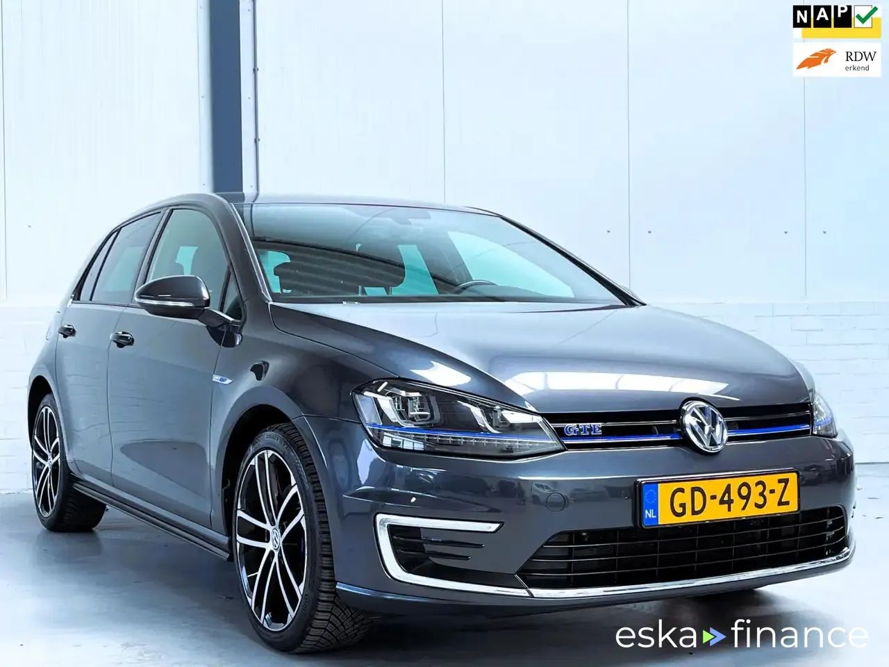 Leasing Hatchback Volkswagen GOLF GTE 2015