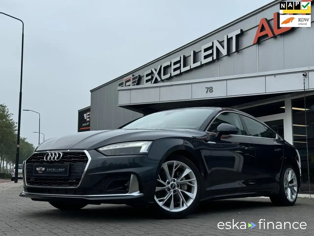 Hatchback Audi A5 2021