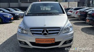 Lízing Hatchback MERCEDES B 180 2011