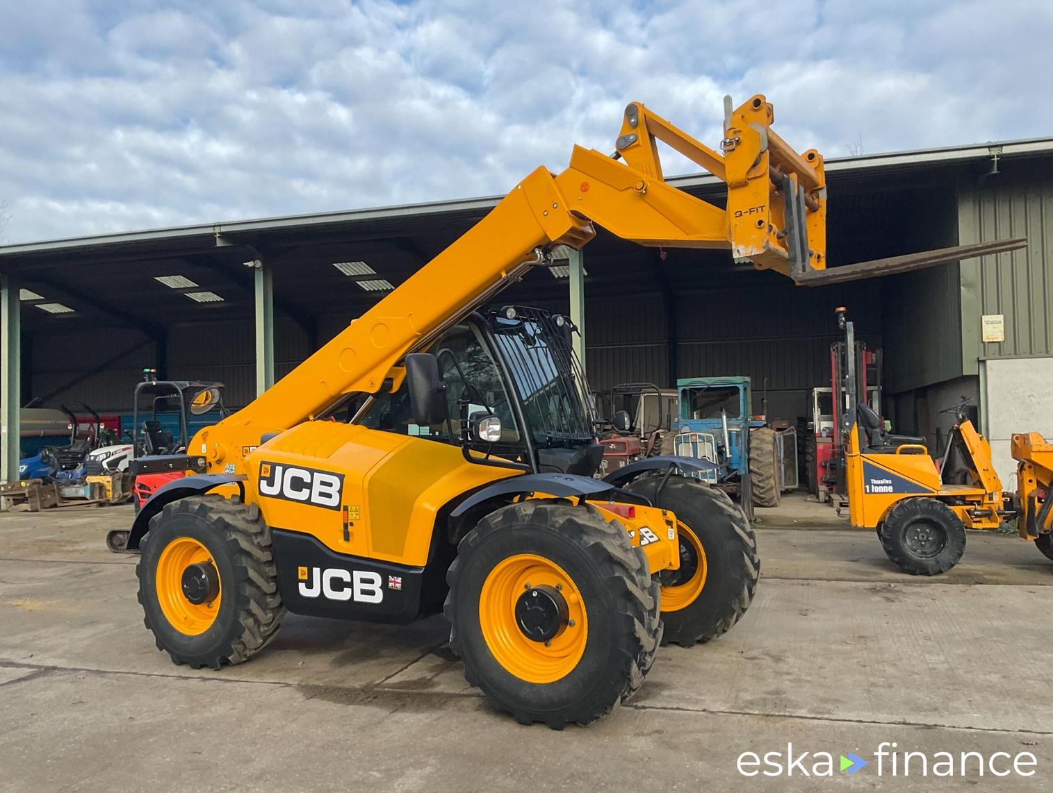 Financování Teleskopický manipulátor JCB 531-70 2022