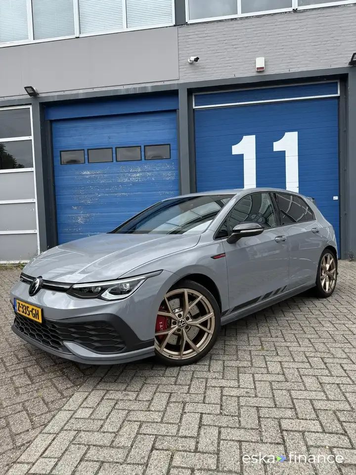 Lízing Sedan Volkswagen GOLF GTI 2022