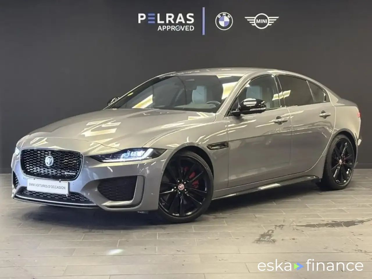 Finansowanie Sedan Jaguar XE 2022