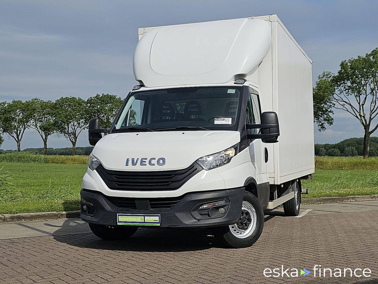 Lízing Uzavretý box Iveco DAILY 35S18 2022