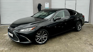 Financování Sedan Lexus ES 300H 2019