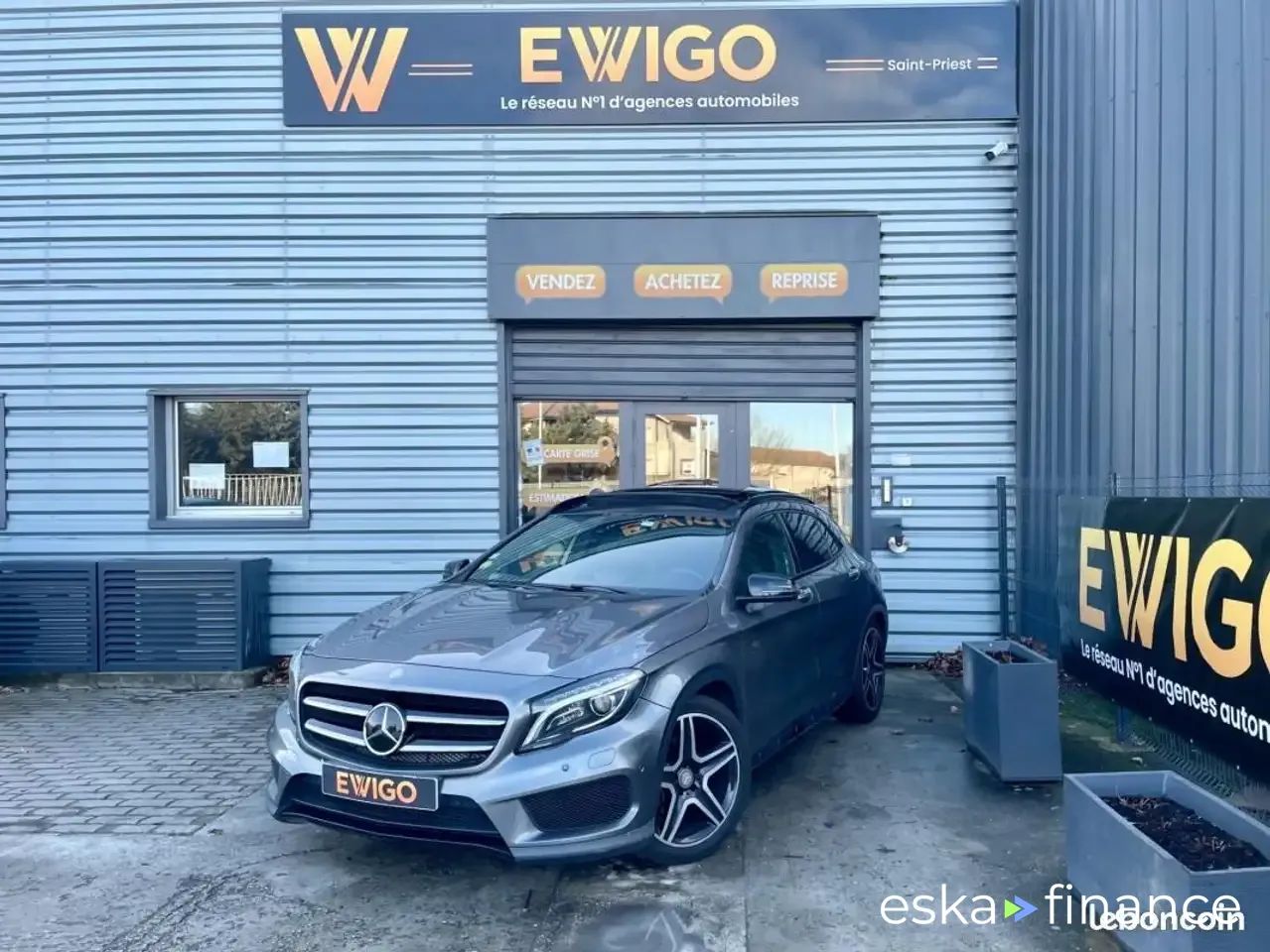 Lízing SUV MERCEDES GLA 220 2015