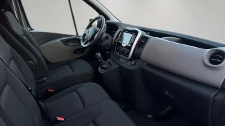 Lízing Hatchback Renault Trafic 2016