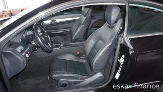 Financování Kupé MERCEDES E 220 2016