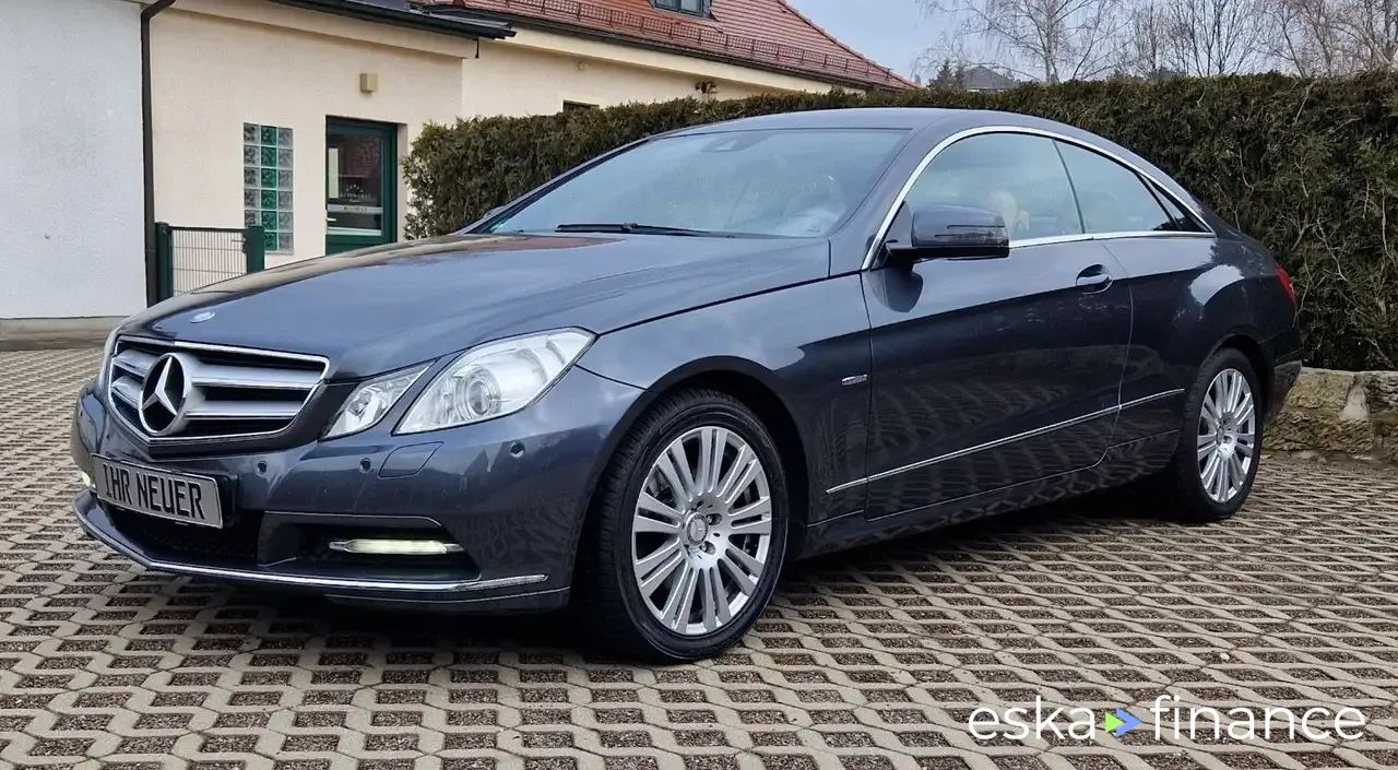 Finansowanie Coupé MERCEDES E 250 2011
