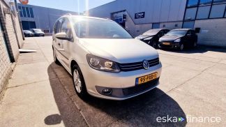 Lízing Hatchback Volkswagen Touran 2011