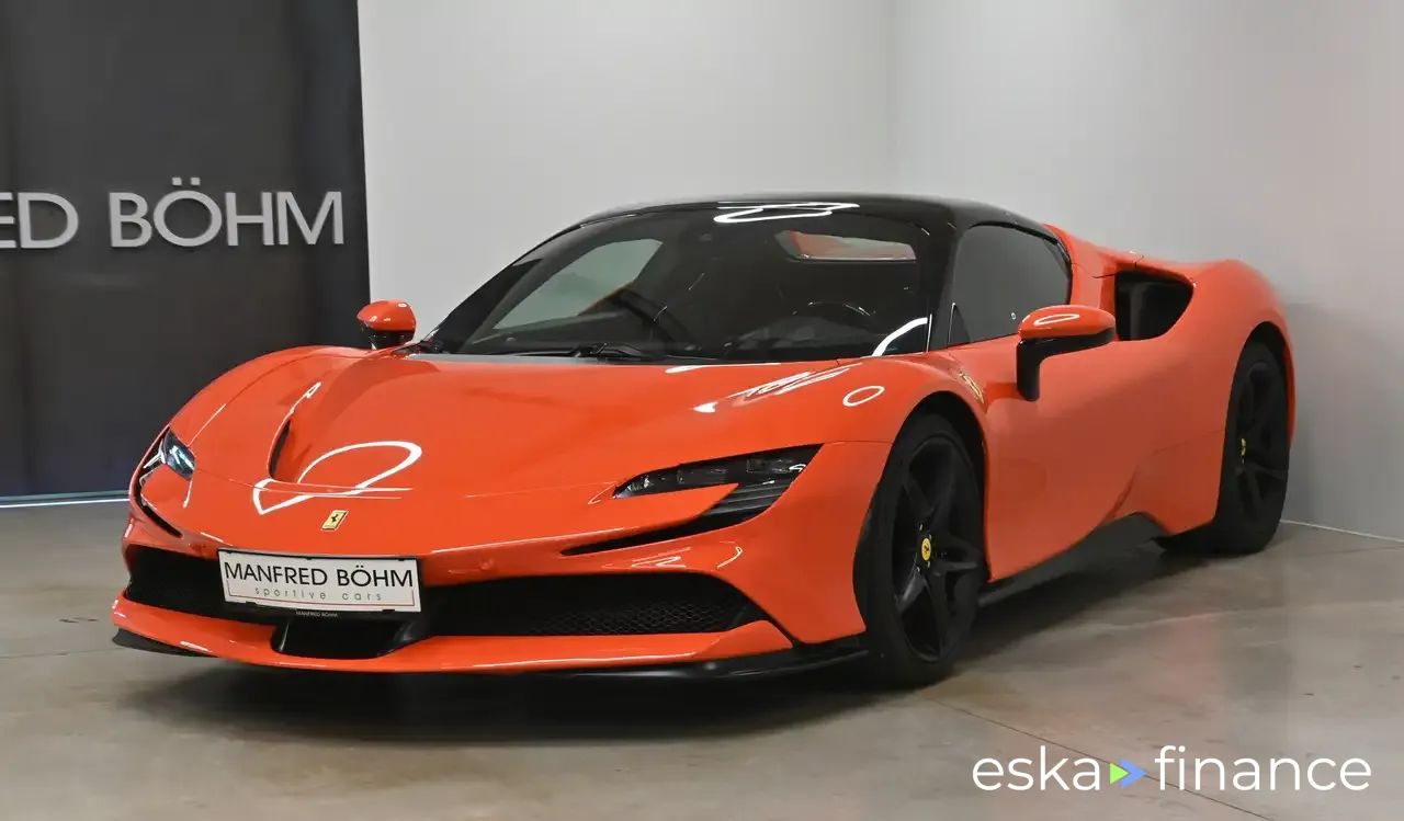 Financování Konvertibilní Ferrari SF90 SPIDER 2023